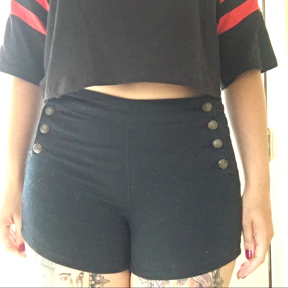 Hot topic love sick shorts